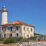 Homely Seaview Flat With Balcony - Beahost Μπιμπιόνε
