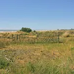 Homely Seaview Flat With Balcony - Beahost Μπιμπιόνε