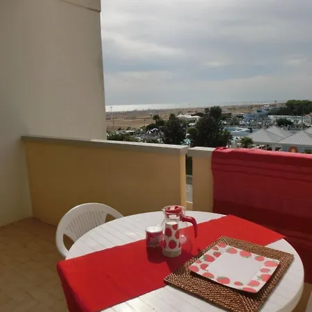Διαμέρισμα Homely Seaview Flat With Balcony - Beahost Μπιμπιόνε