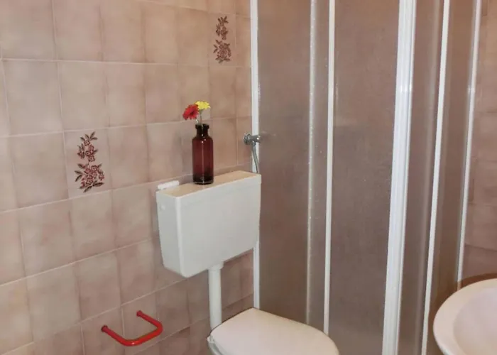 Homely Seaview Flat With Balcony - Beahost Lägenhet