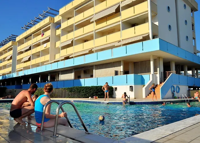 Homely Seaview Flat With Balcony - Beahost Lägenhet Bibione
