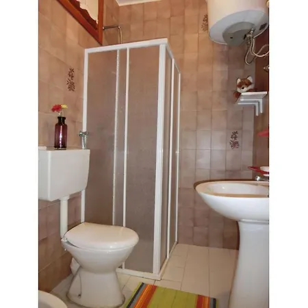 Homely Seaview Flat With Balcony - Beahost Apartment
