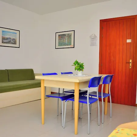Homely With Side Sea View Balcony - Beahost * Бибионе