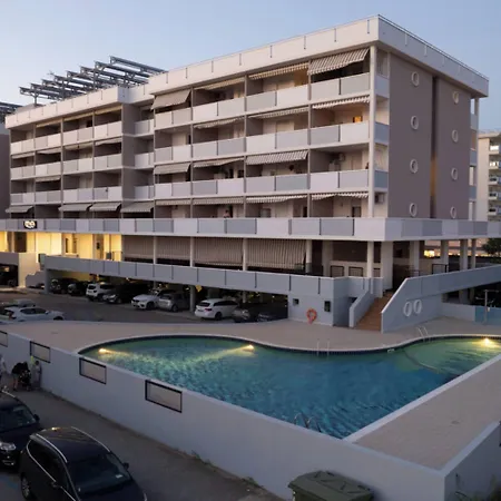 Homely With Side Sea View Balcony - Beahost Апартаменты *